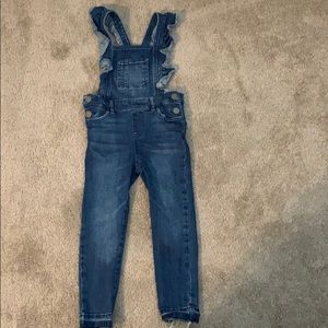 Toddler girls Ruffle overall denim🎯